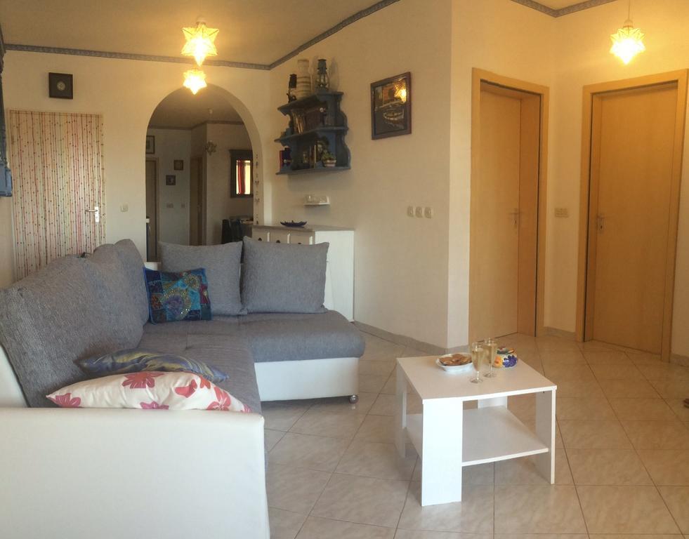 Beach Home Noemie Vir Esterno foto
