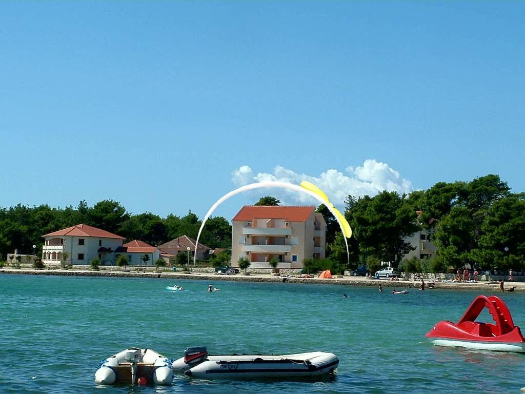 Beach Home Noemie Vir Esterno foto