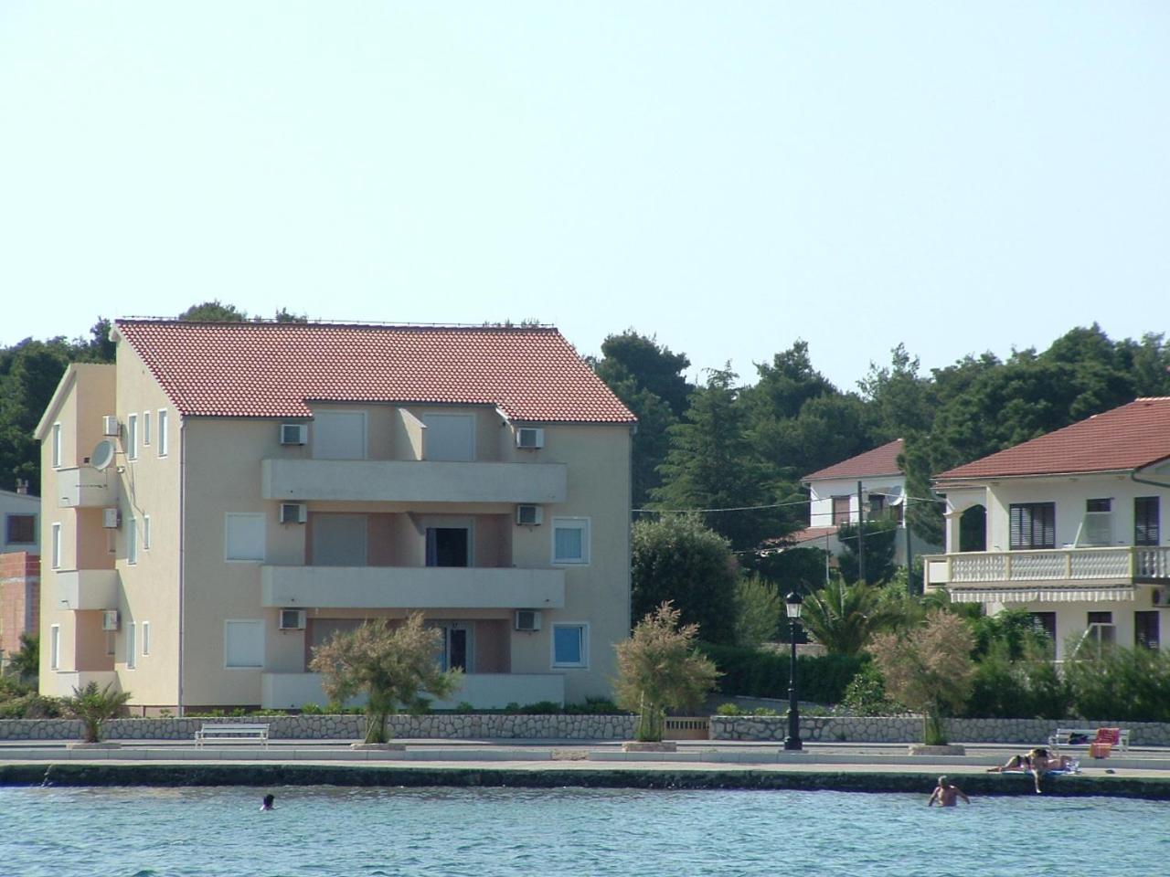 Beach Home Noemie Vir Esterno foto