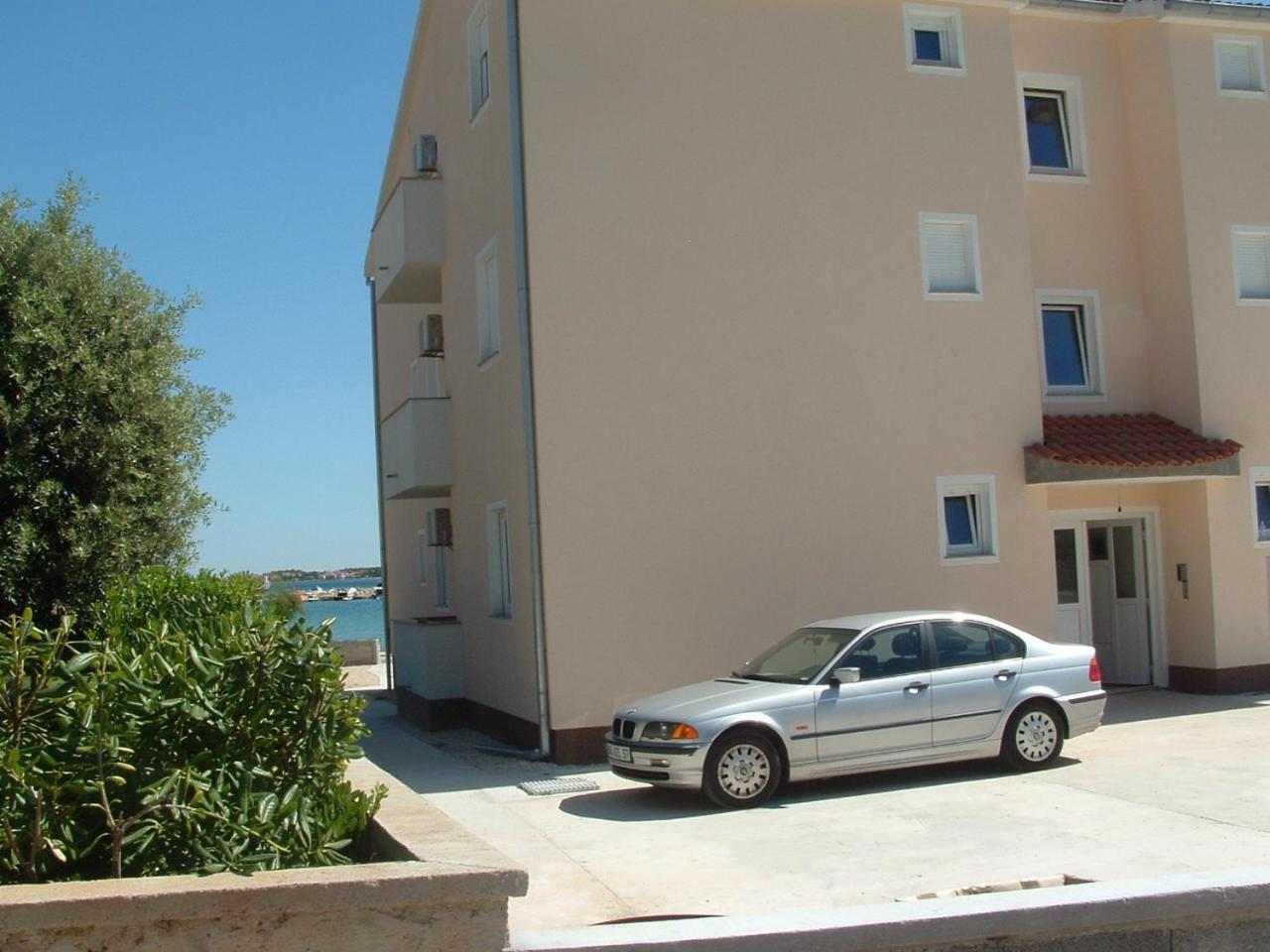 Beach Home Noemie Vir Esterno foto