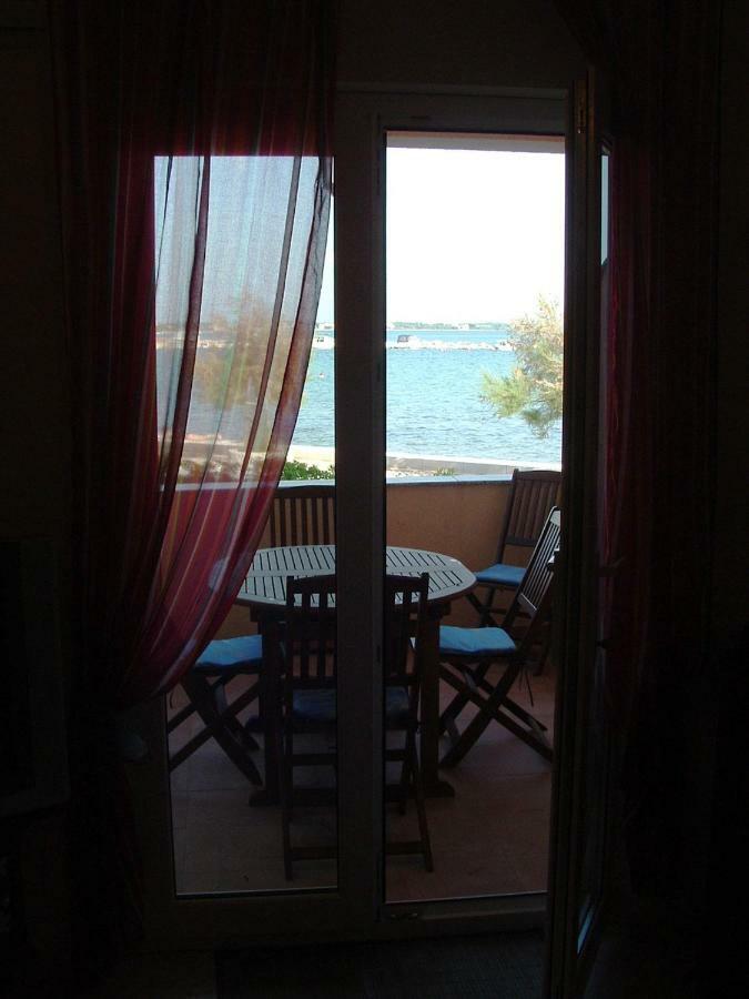 Beach Home Noemie Vir Esterno foto